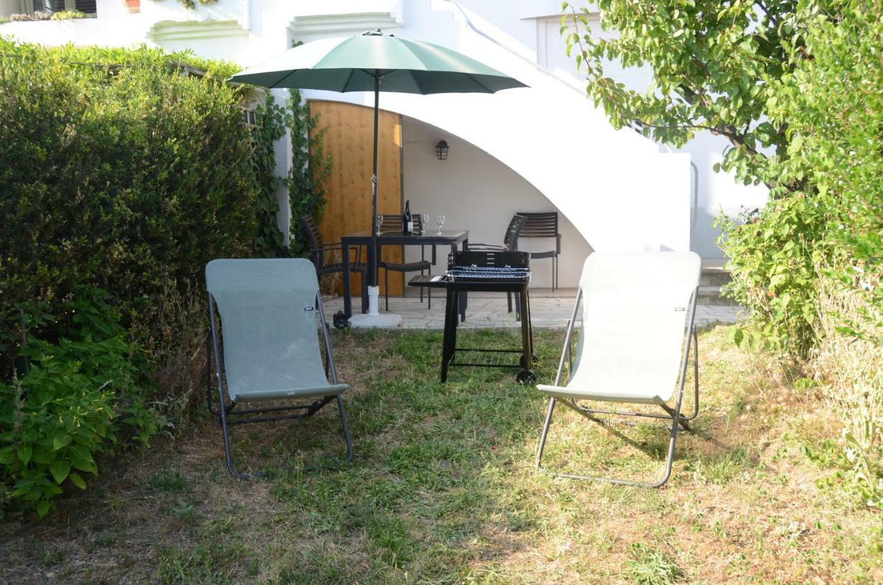 Jardin Du Petit Gatsby Apartamento Carcassonne Exterior foto