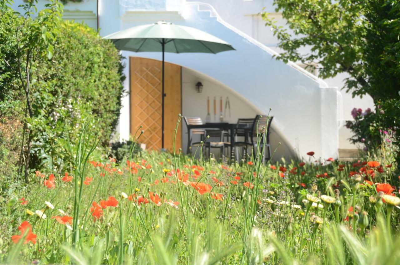 Jardin Du Petit Gatsby Apartamento Carcassonne Exterior foto